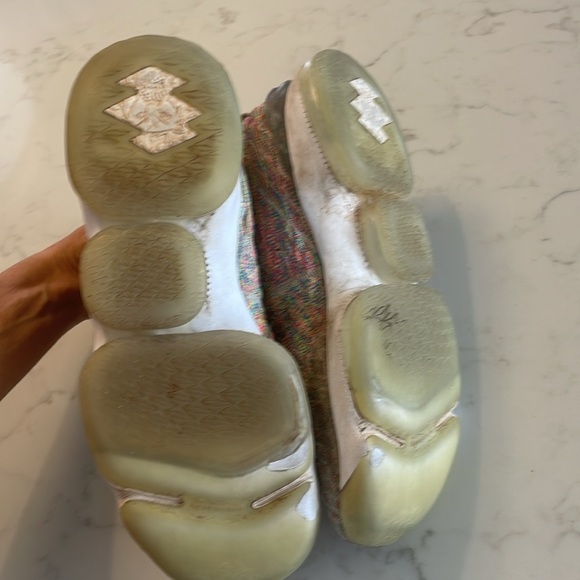 Nike Lebron 15 Fruity Pebbles - Picture 7 of 7